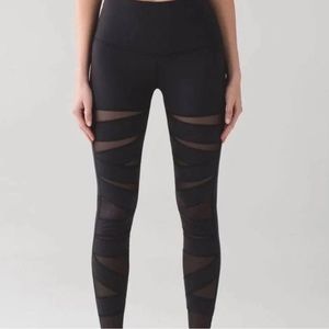 Lululemon Wunder Under mesh retired leggings